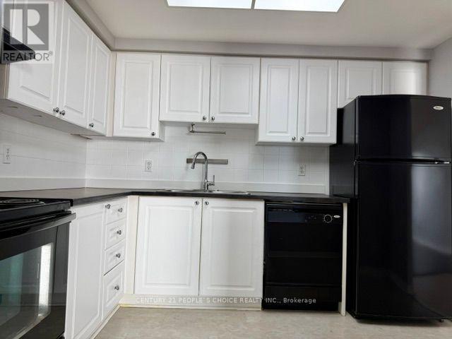 1109 - 135 Hillcrest Avenue, Mississauga, Ontario  L5B 4B1 - Photo 11 - W14095668