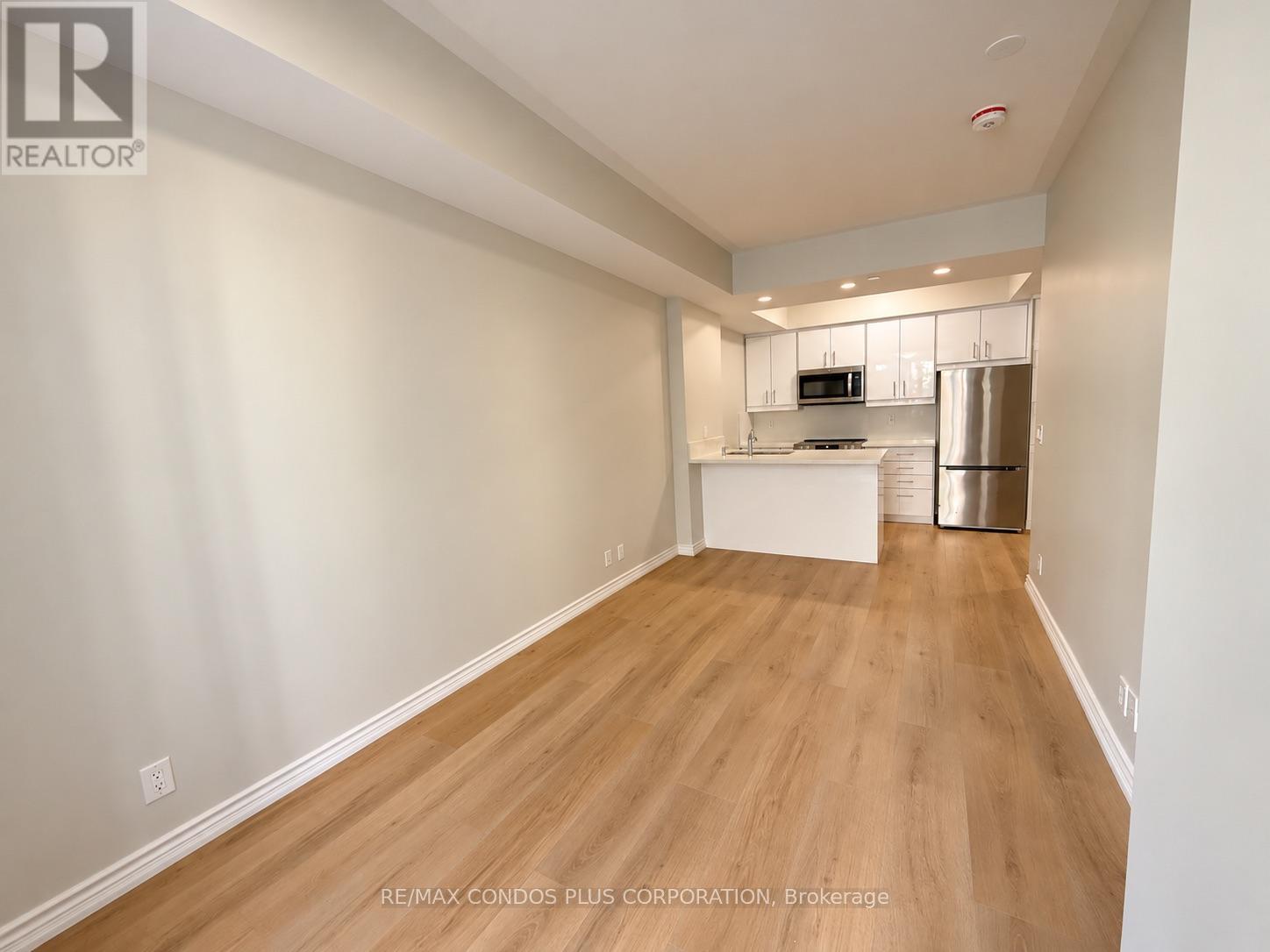 Unit 8 - 90 Eastwood Park Gardens, Toronto, Ontario  M8W 0B2 - Photo 2 - W14095692