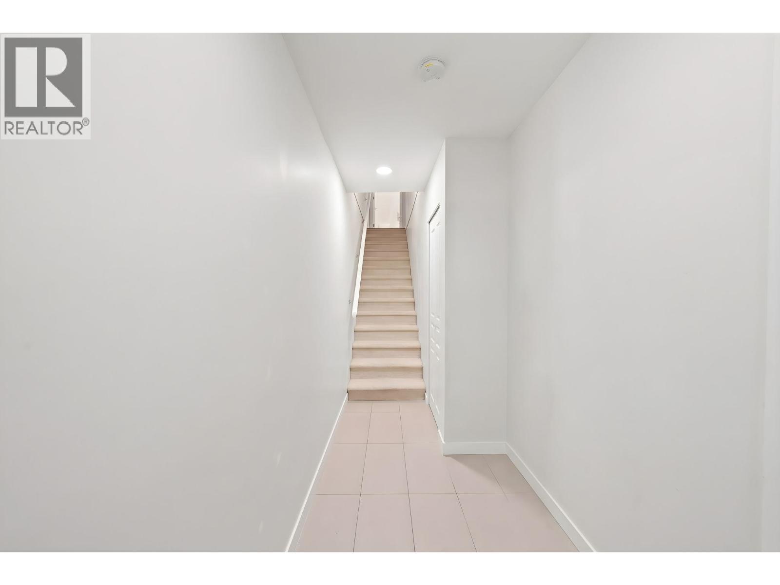 43 5551 Admiral Way, Delta, British Columbia  V4K 0C9 - Photo 3 - R3176648
