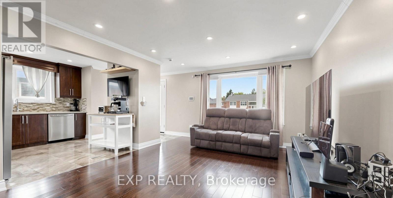 Main - 71 Addington Crescent, Brampton, Ontario L6T 2R4 - Photo 10 - W13829784