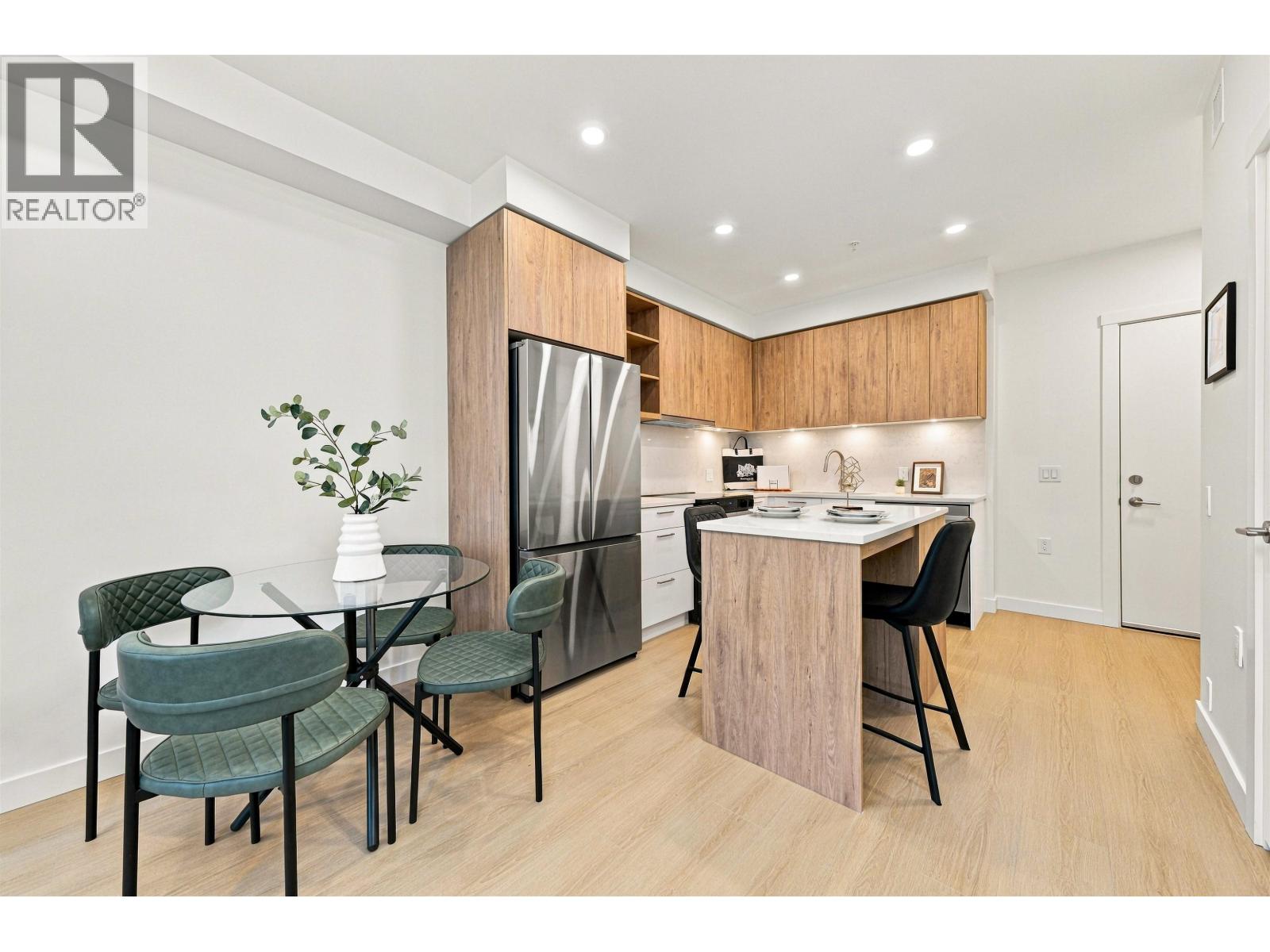109 82 First Street, New Westminster, British Columbia  V3L 0L8 - Photo 3 - R3175607