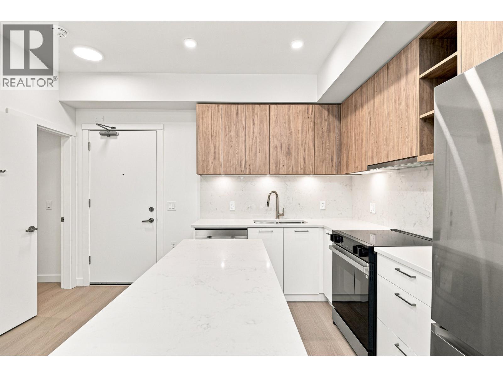 606 82 First Street, New Westminster, British Columbia  V3L 0L8 - Photo 7 - R3175618