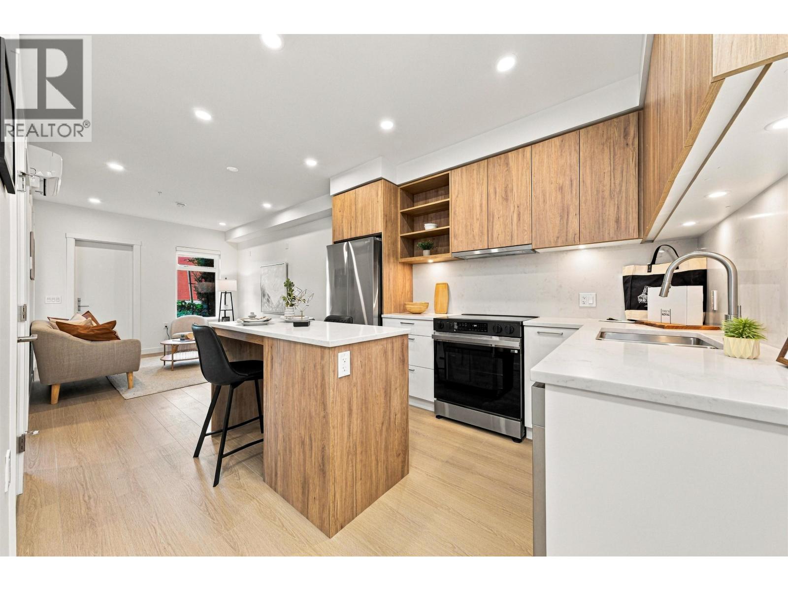 109 82 First Street, New Westminster, British Columbia  V3L 0L8 - Photo 4 - R3175607