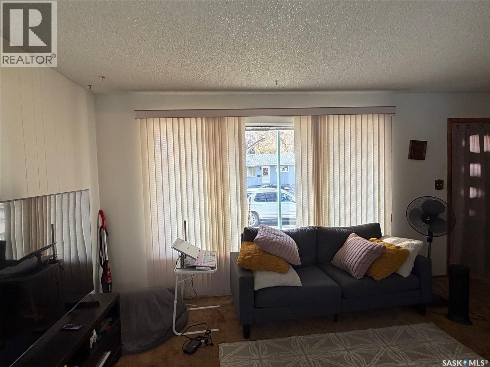 86 Newfield Place, Yorkton, Saskatchewan  S3N 2M9 - Photo 7 - SK051327