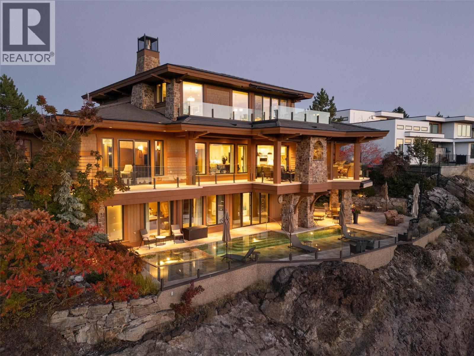 706 Highpointe Court, Kelowna, British Columbia  V1V 2Y3 - Photo 3 - 10402987