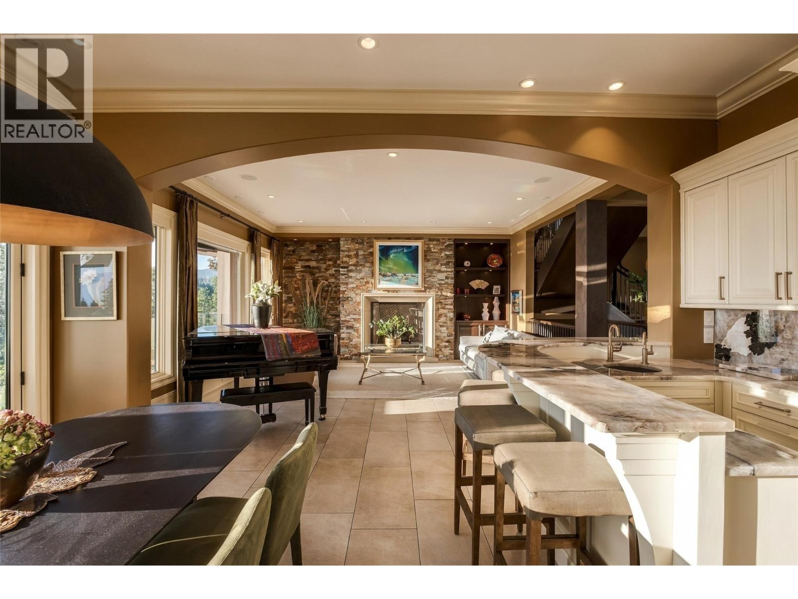 706 Highpointe Court, Kelowna, British Columbia  V1V 2Y3 - Photo 21 - 10402987