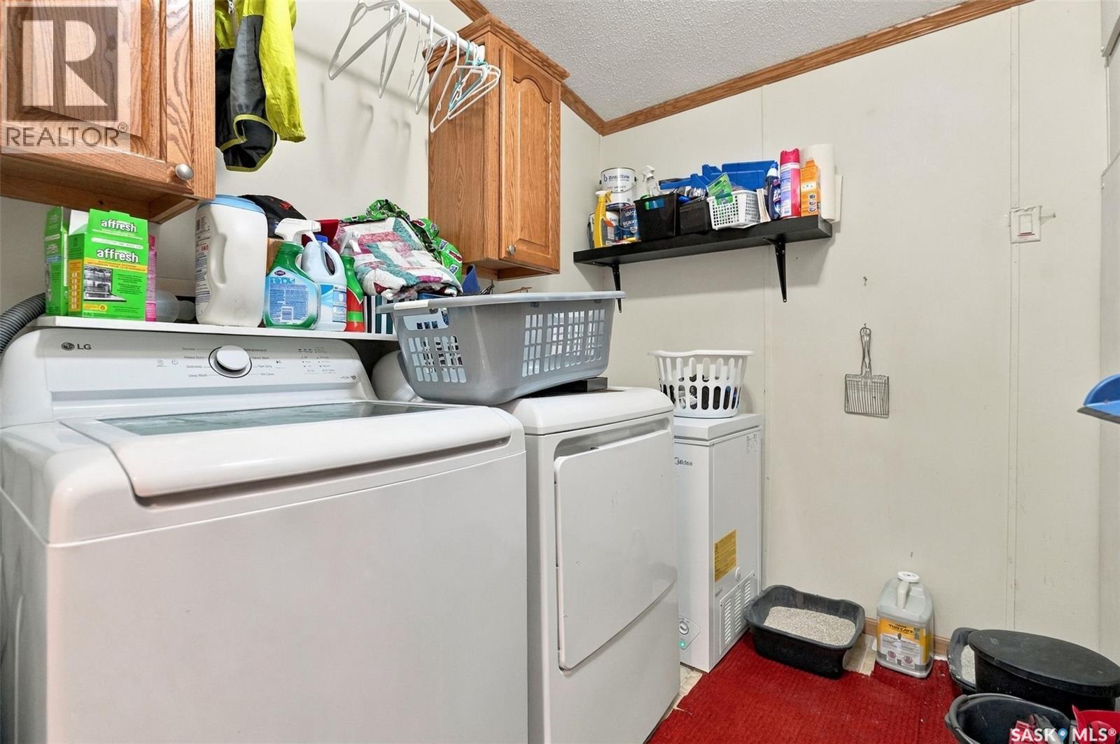 305 5th Avenue, Caronport, Saskatchewan  S0H 0S0 - Photo 18 - SK051401