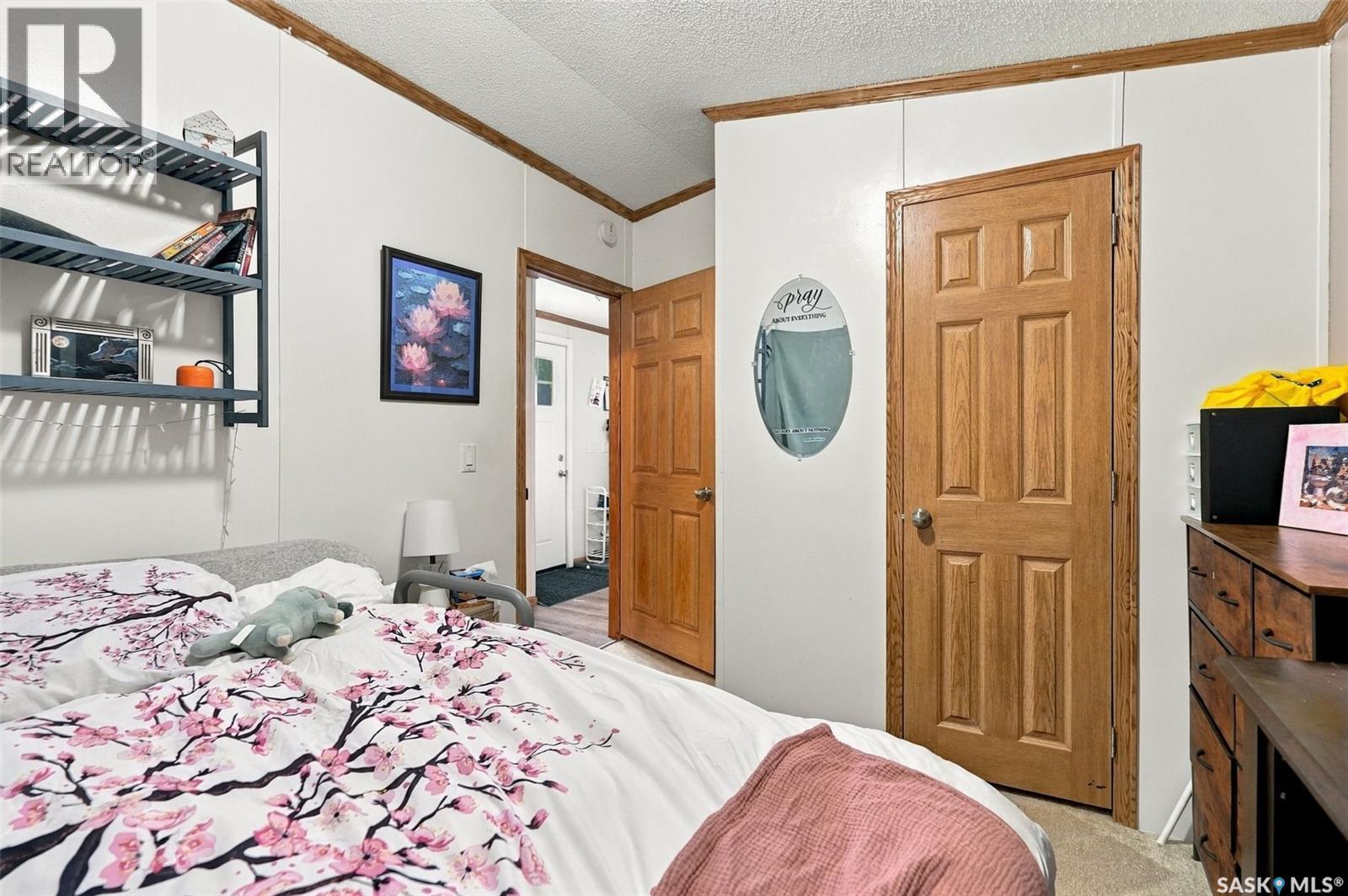 305 5th Avenue, Caronport, Saskatchewan  S0H 0S0 - Photo 21 - SK051401
