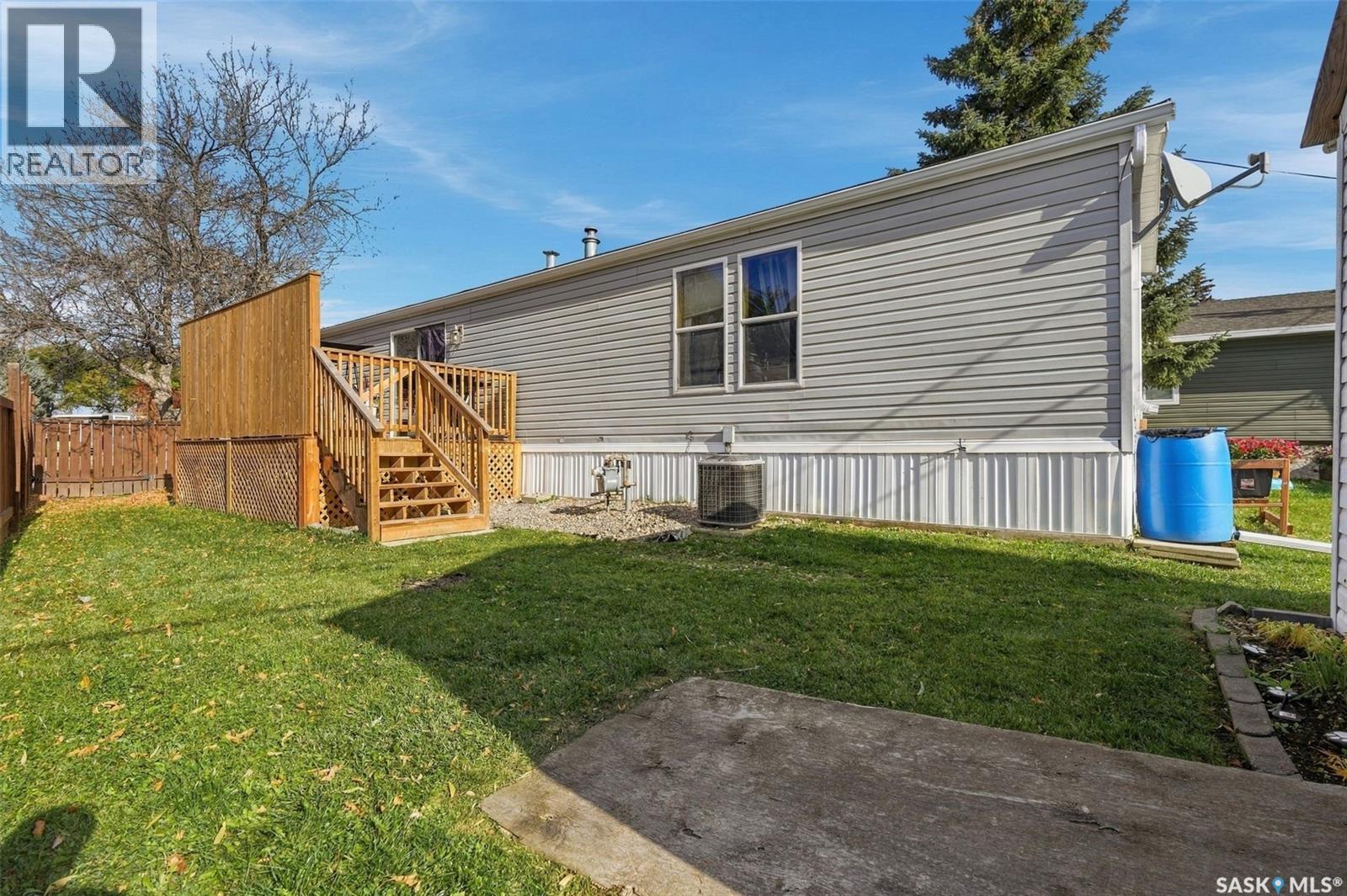 305 5th Avenue, Caronport, Saskatchewan  S0H 0S0 - Photo 26 - SK051401