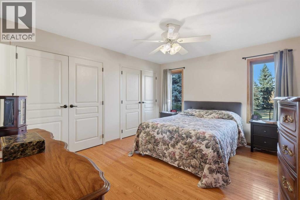 255054 Township Road 432