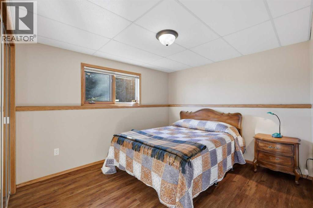 255054 Township Road 432