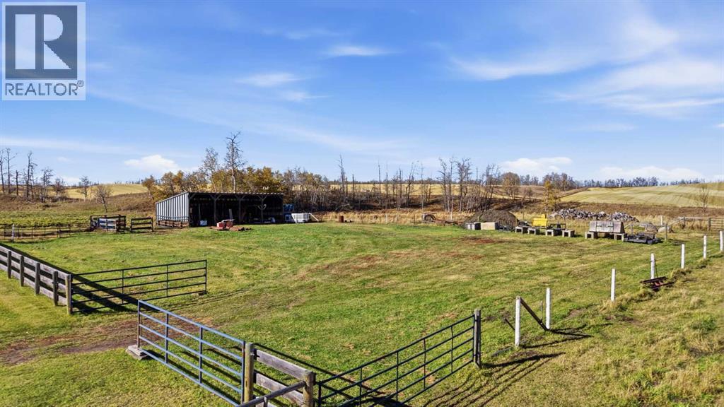 255054 Township Road 432