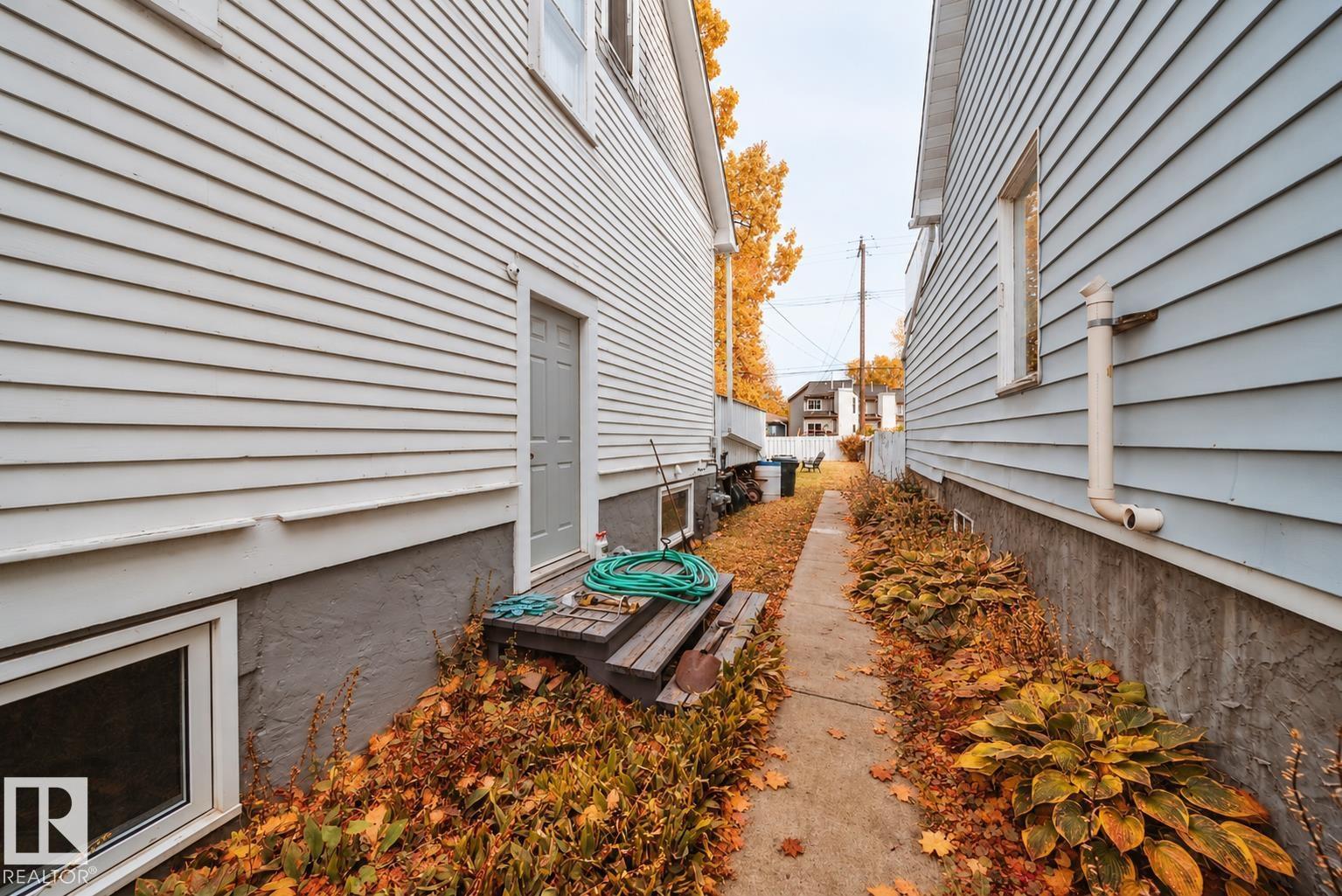 10625 127 ST NW