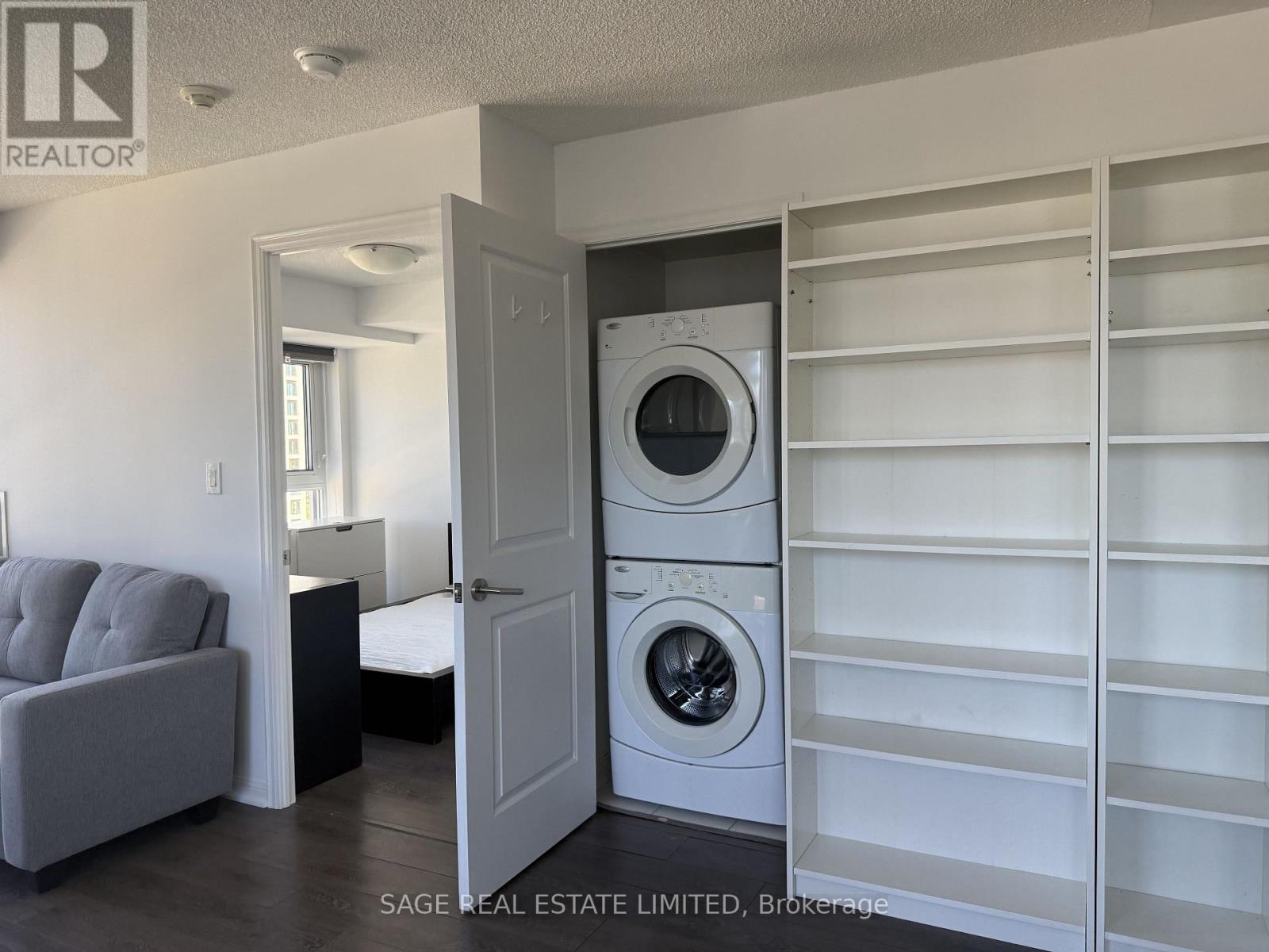 2212 - 400 Adelaide Street E, Toronto, Ontario  M5A 4S3 - Photo 12 - C14095798