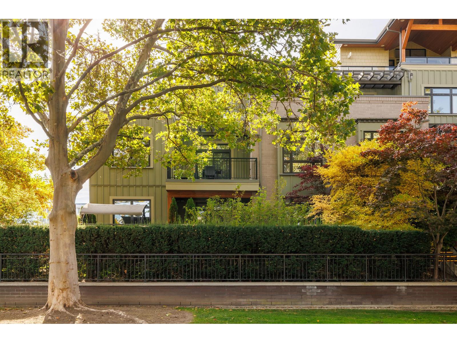 2901 Abbott Street Unit# 103, Kelowna, British Columbia