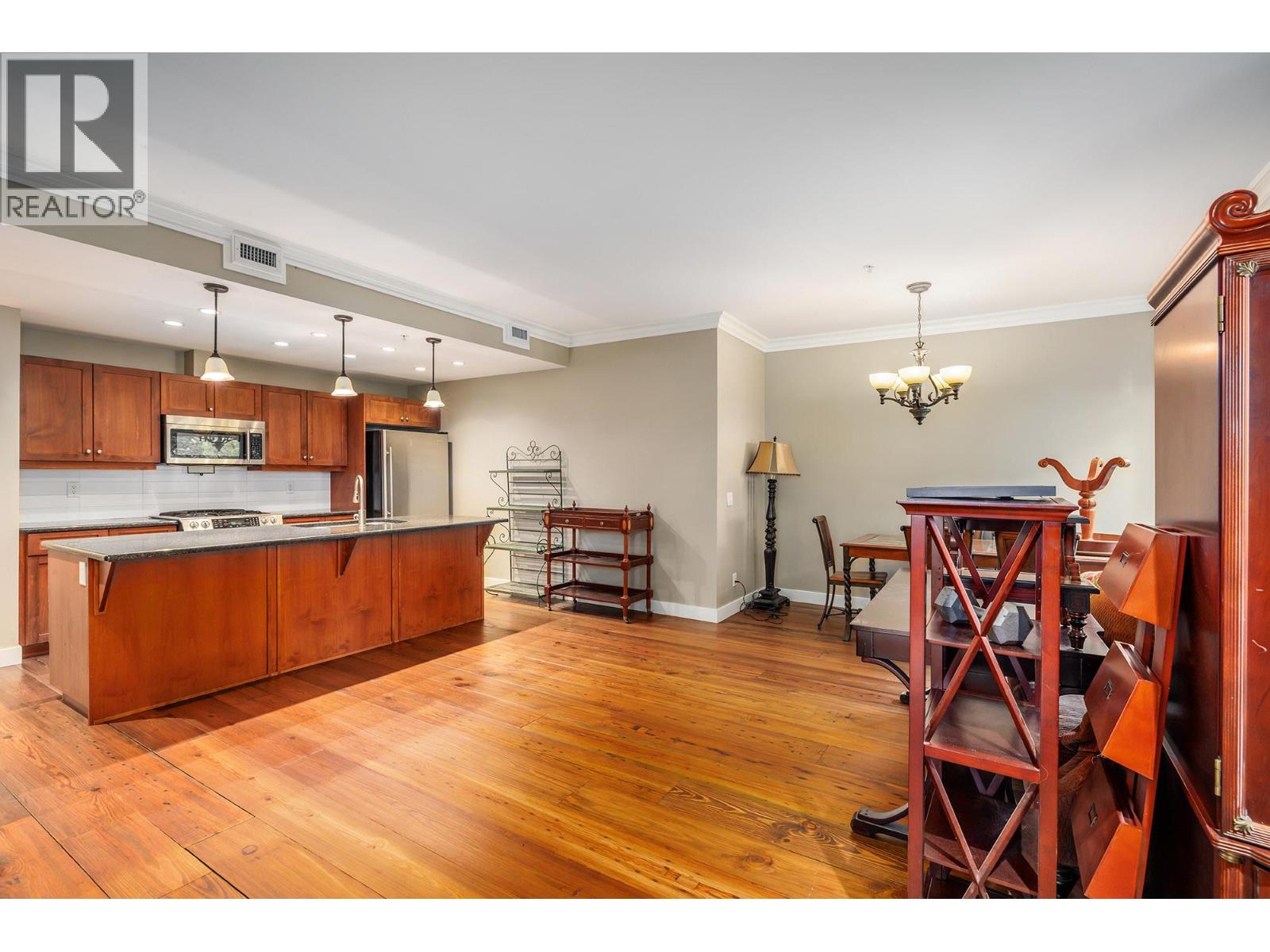 2901 Abbott Street Unit# 103
