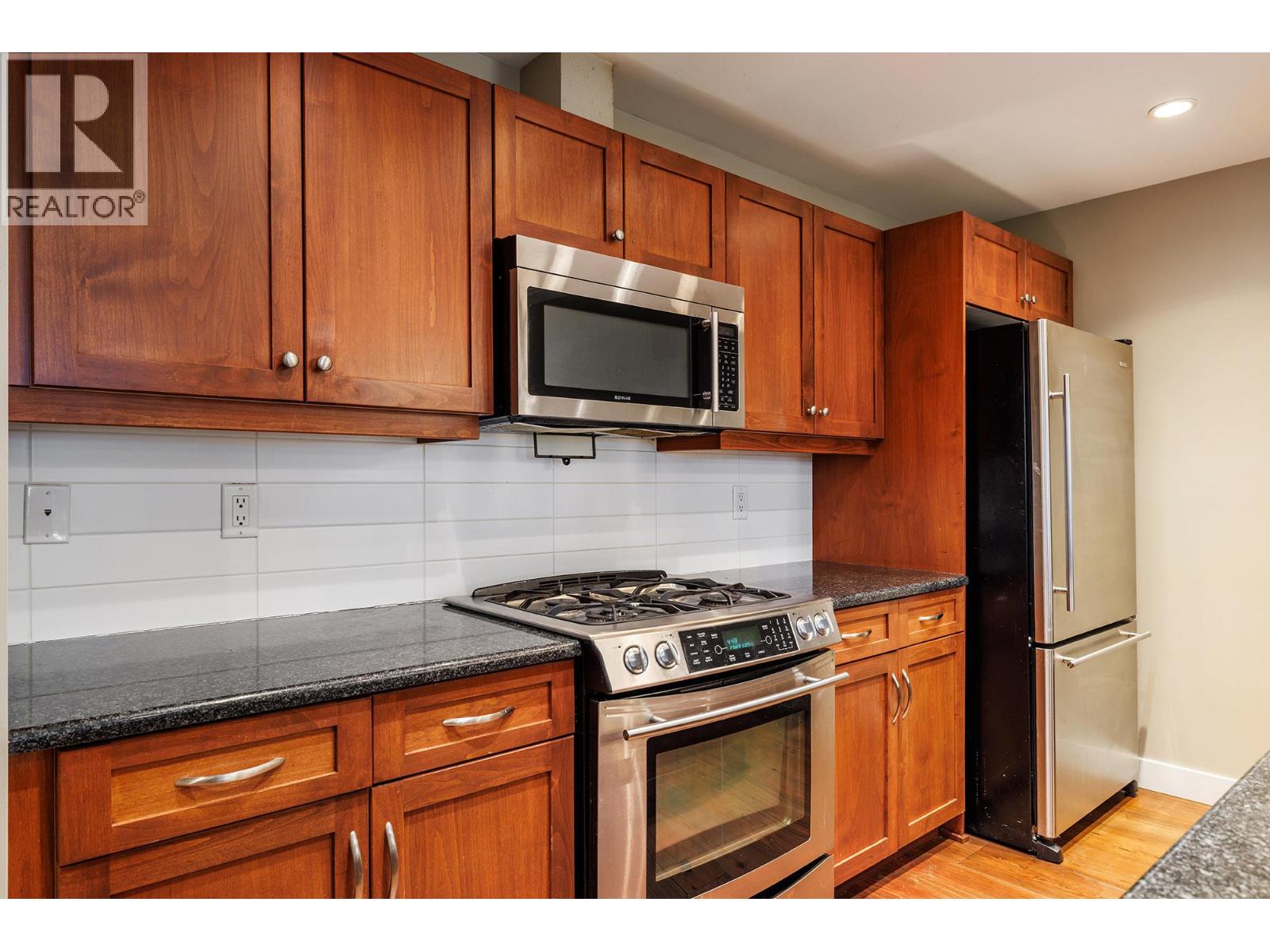 2901 Abbott Street Unit# 103
