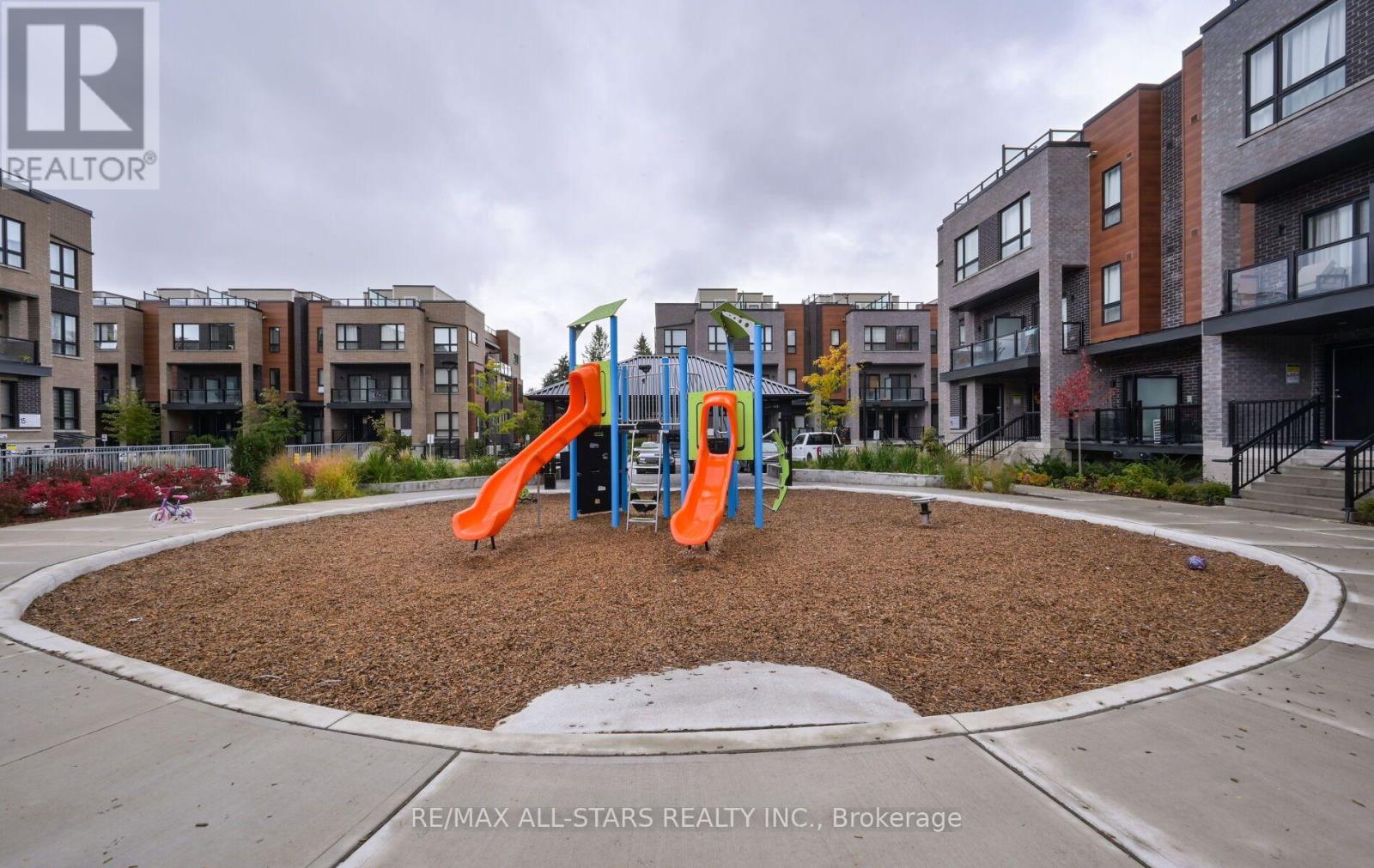 26 - 26 Lytham Green Circle, Newmarket, Ontario  L3Y 0H5 - Photo 40 - N14095776