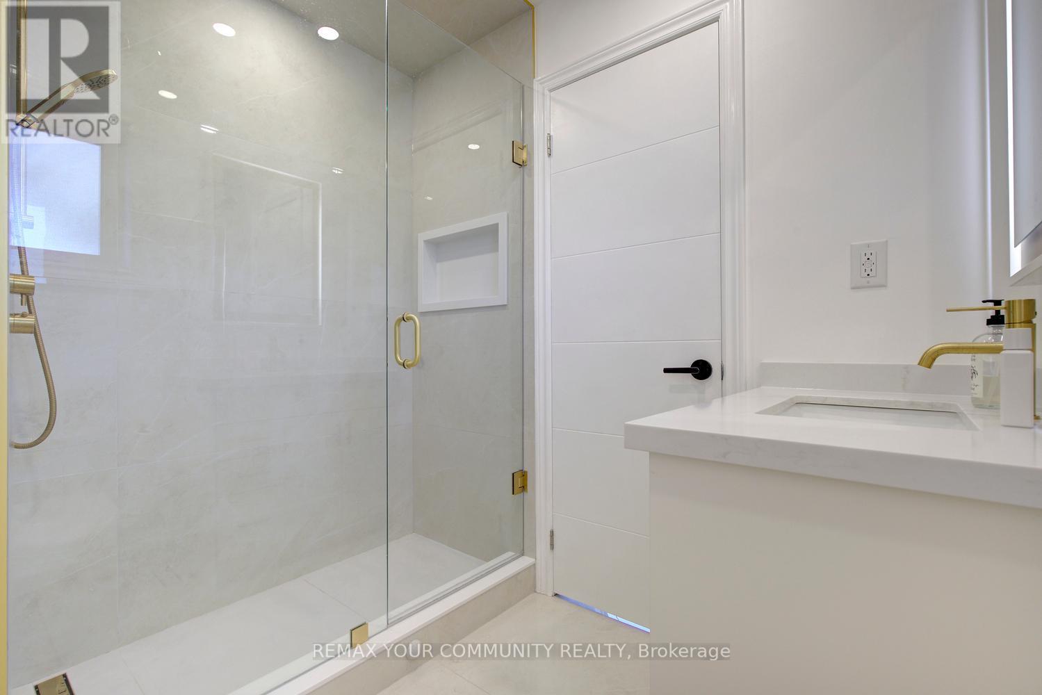 123 Hidden Trail Avenue, Richmond Hill (Mill Pond), Ontario  L4C 0H1 - Photo 37 - N14095812