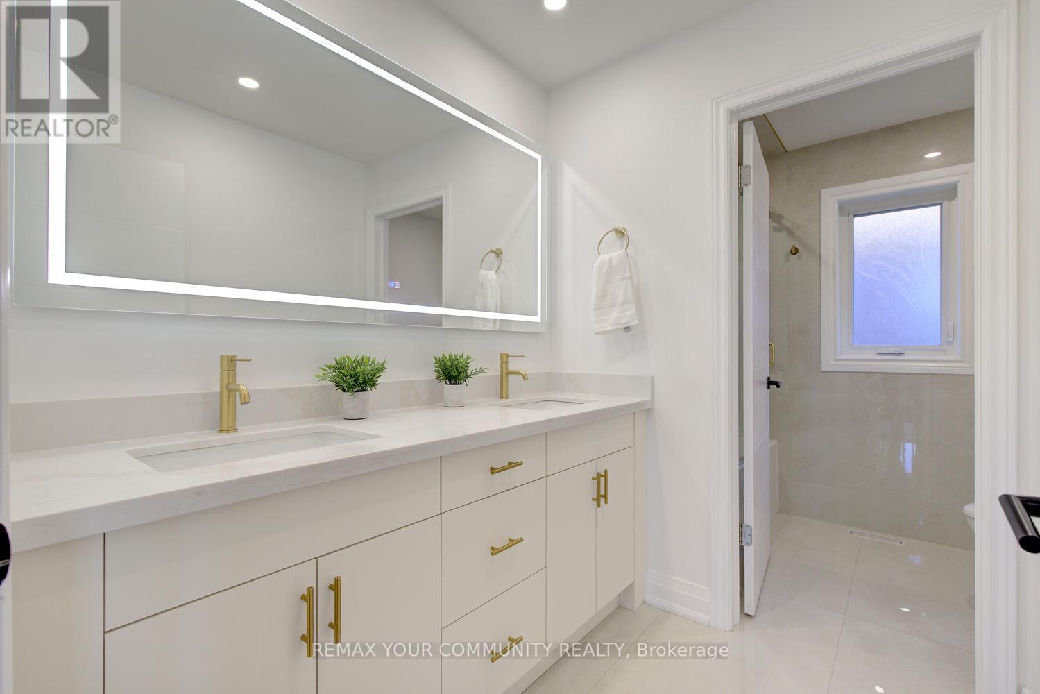 123 Hidden Trail Avenue, Richmond Hill (Mill Pond), Ontario  L4C 0H1 - Photo 40 - N14095812