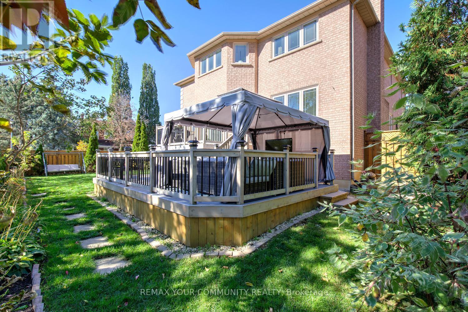 123 Hidden Trail Avenue, Richmond Hill (Mill Pond), Ontario  L4C 0H1 - Photo 49 - N14095812