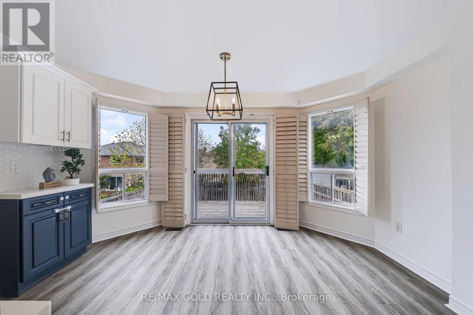 43 Golden Meadow Road, Barrie, Ontario L4N 7G5 - Photo 13 - S14095768