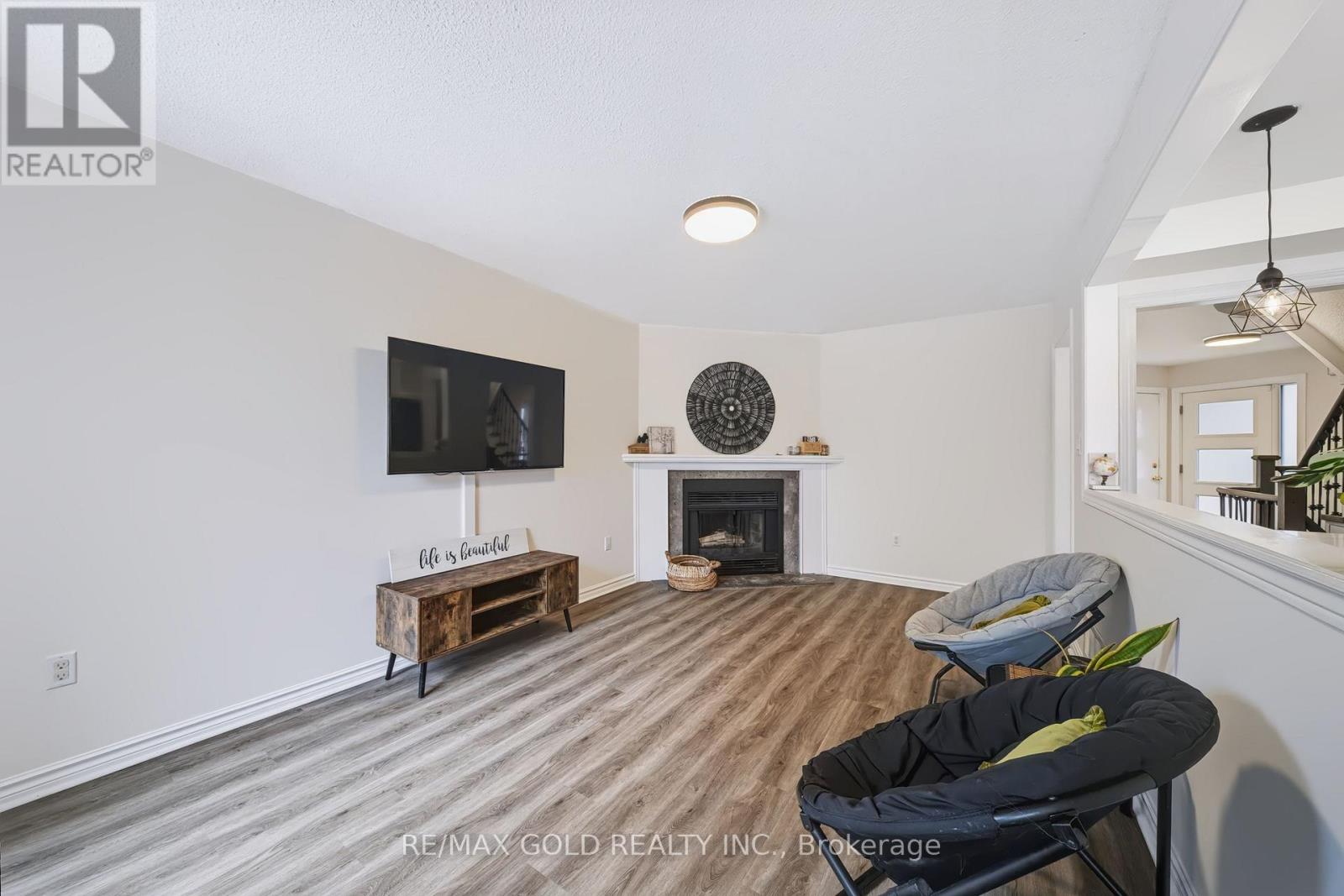 43 Golden Meadow Road, Barrie, Ontario L4N 7G5 - Photo 15 - S14095768