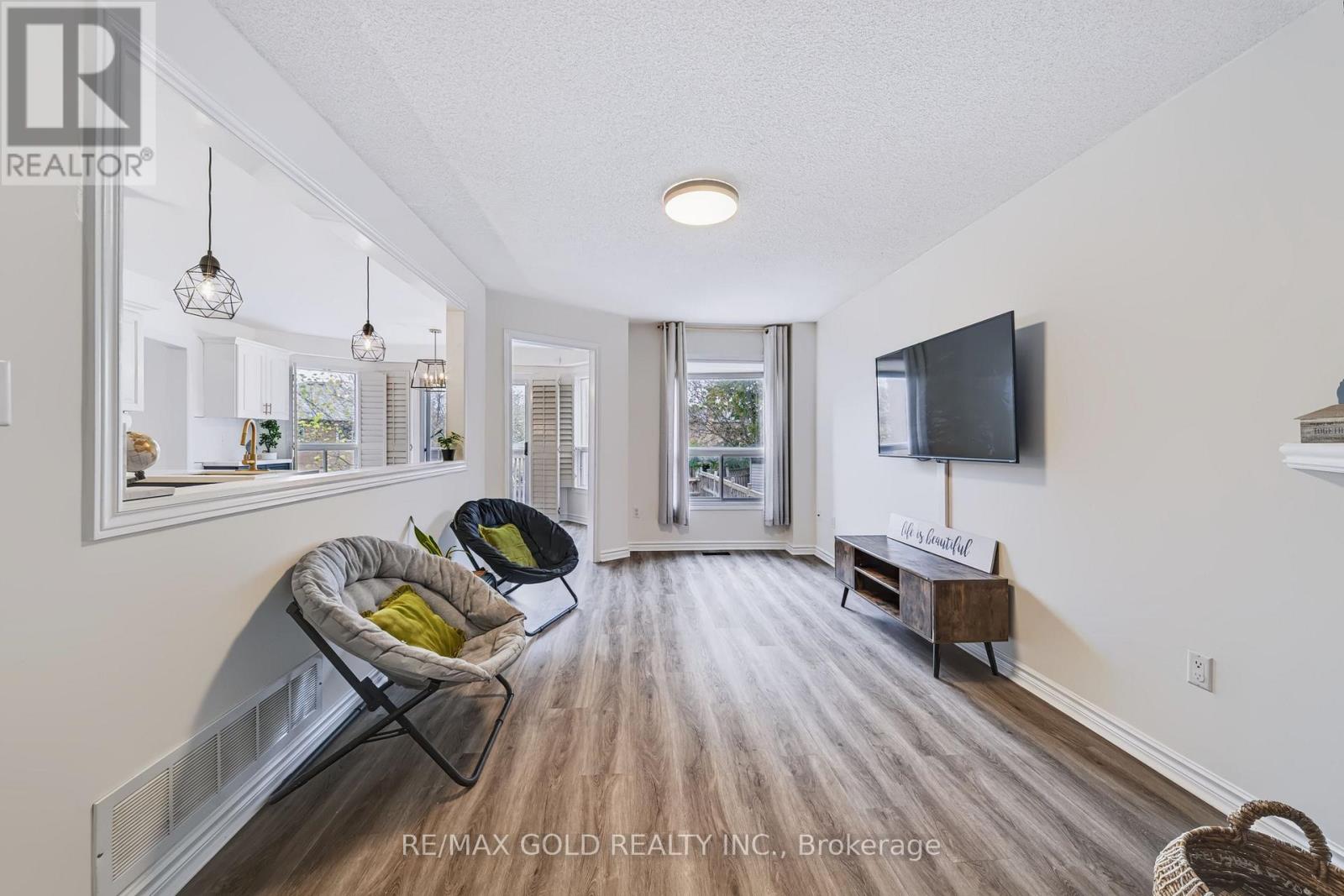 43 Golden Meadow Road, Barrie, Ontario L4N 7G5 - Photo 16 - S14095768