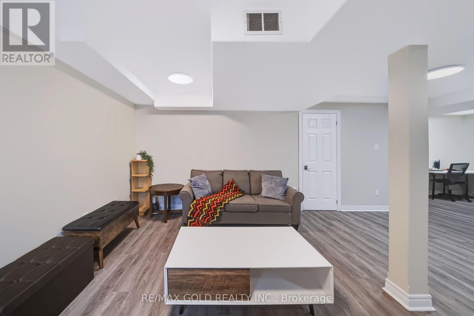 43 Golden Meadow Road, Barrie, Ontario L4N 7G5 - Photo 38 - S14095768