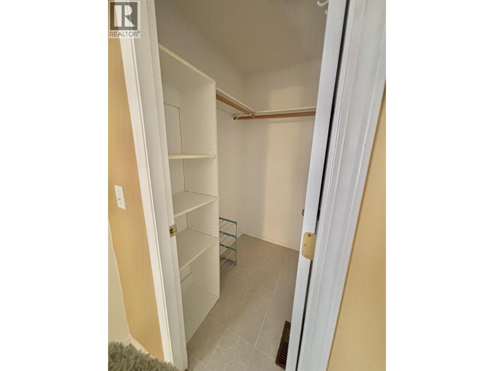 6136 Ranchette Road, 100 Mile House, British Columbia  V0K 2E3 - Photo 19 - R3173259