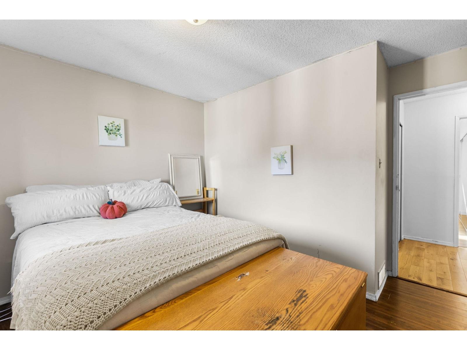 15 33361 WREN CRESCENT