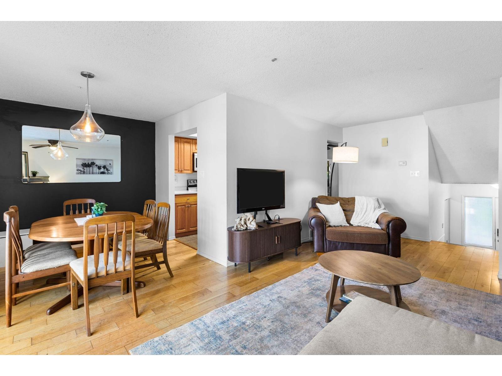 15 33361 WREN CRESCENT