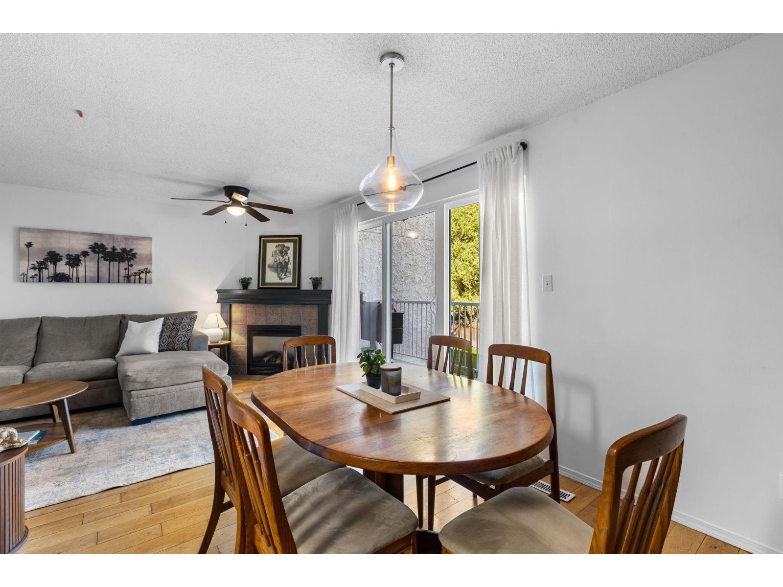15 33361 WREN CRESCENT