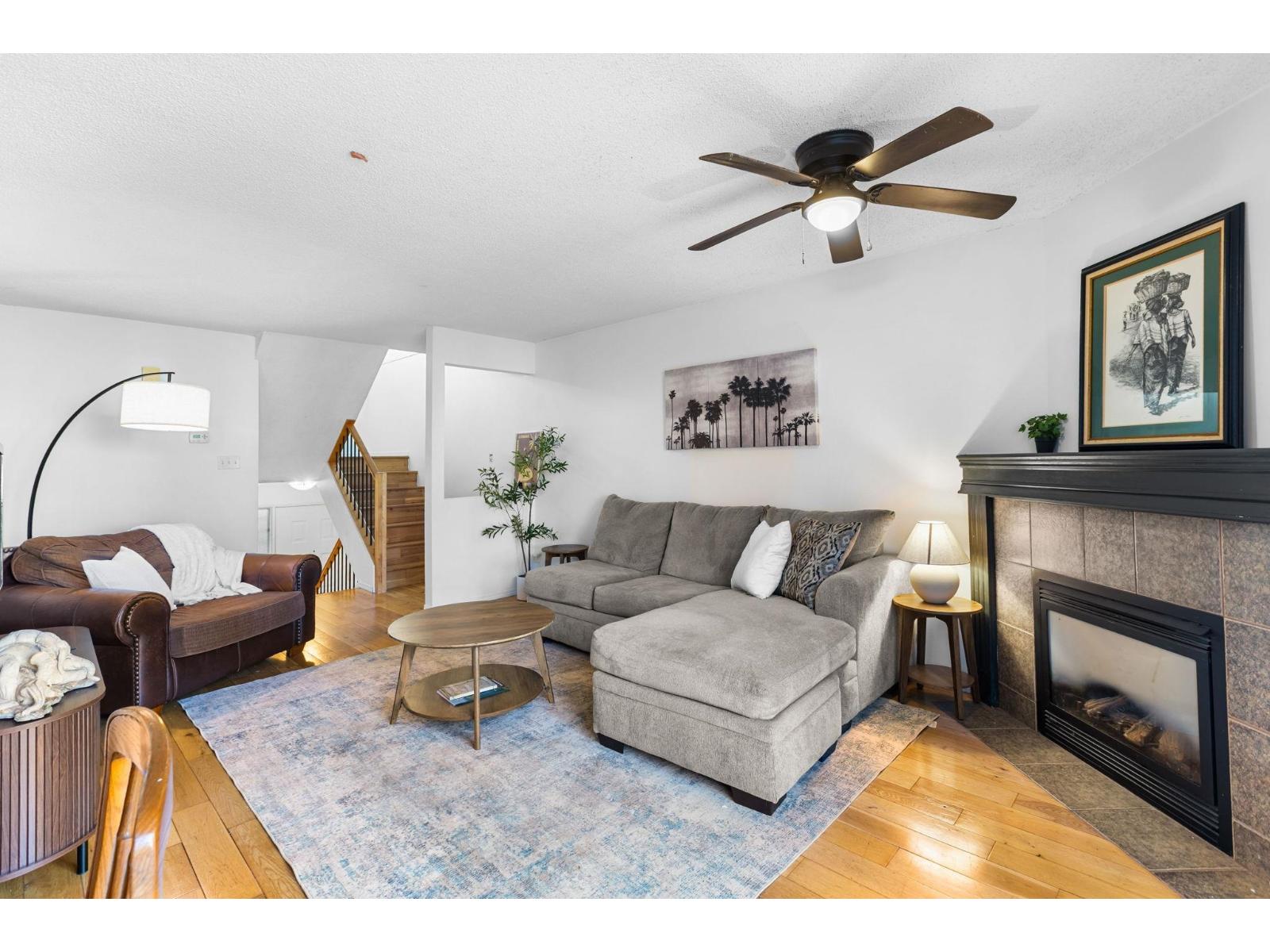 15 33361 WREN CRESCENT