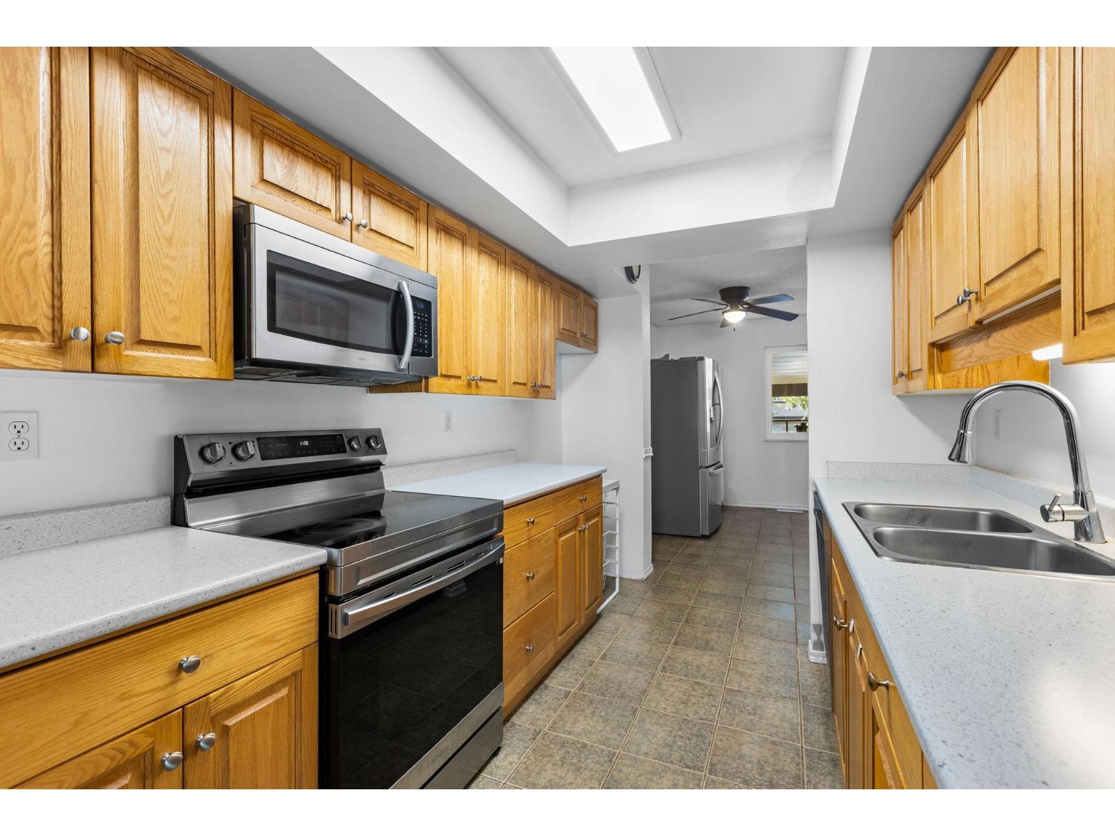 15 33361 WREN CRESCENT