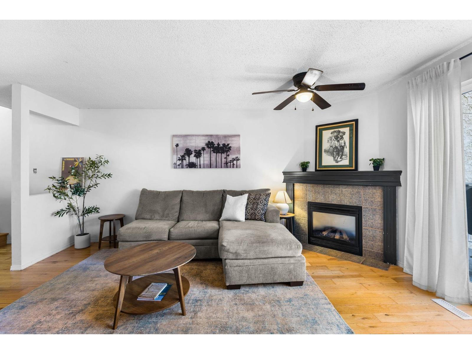 15 33361 WREN CRESCENT