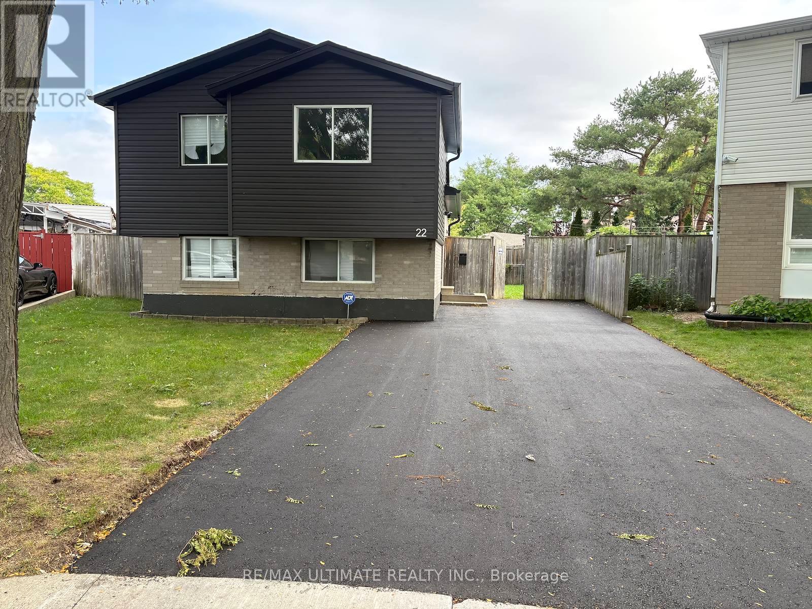 22 Sultan Pool Drive, Toronto, Ontario  M9V 4M2 - Photo 3 - W14095792
