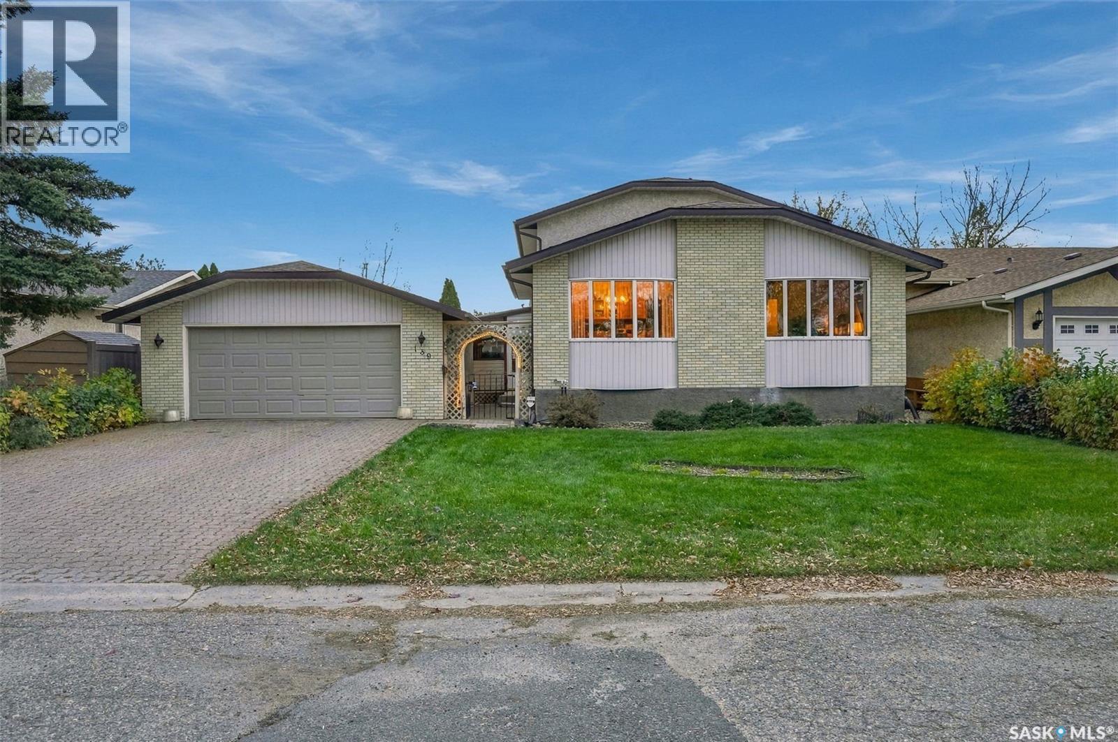 139 Aspen Place, Regina, Saskatchewan  S4X 3B4 - Photo 2 - SK051475