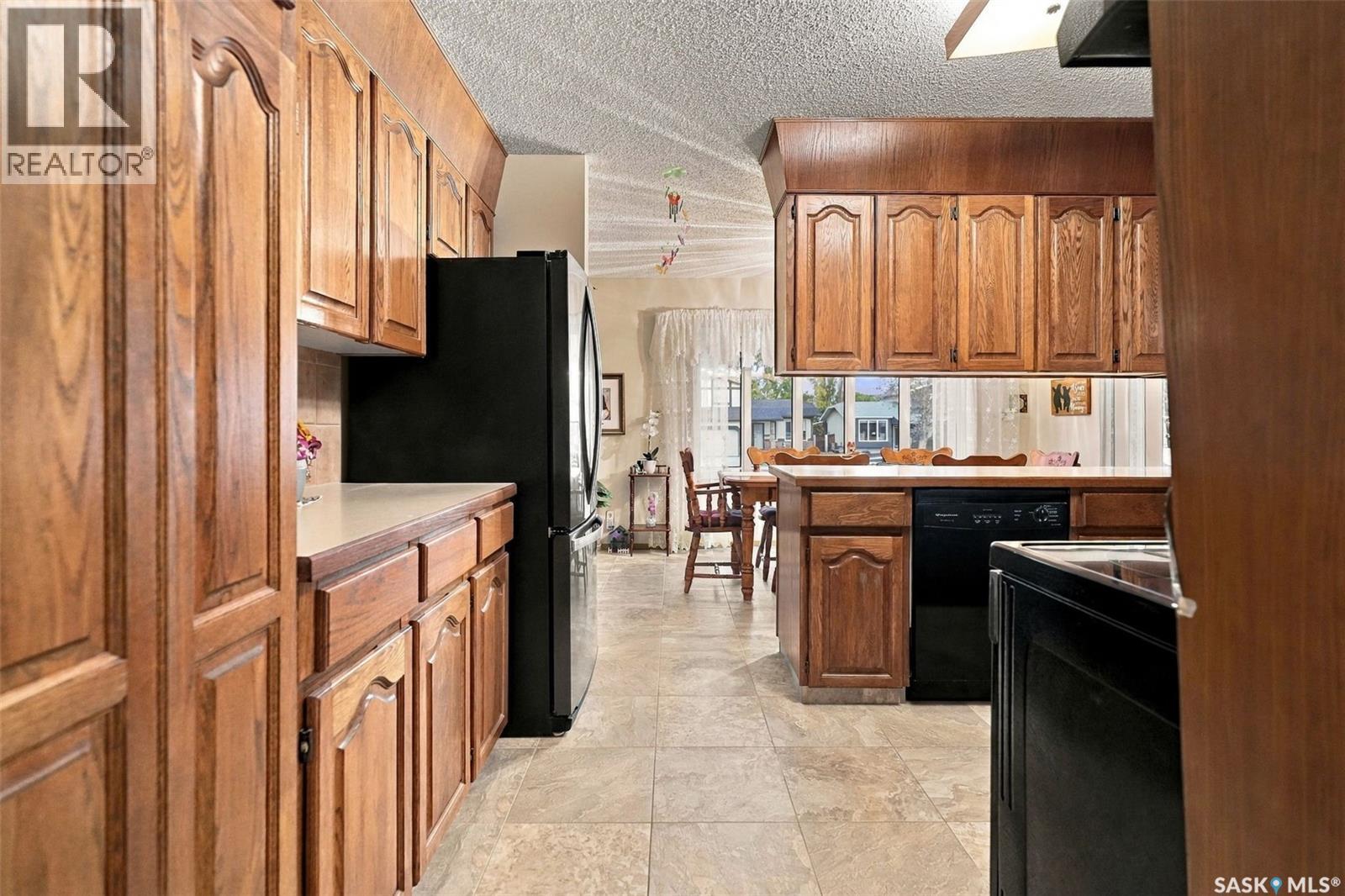 139 Aspen Place, Regina, Saskatchewan  S4X 3B4 - Photo 4 - SK051475