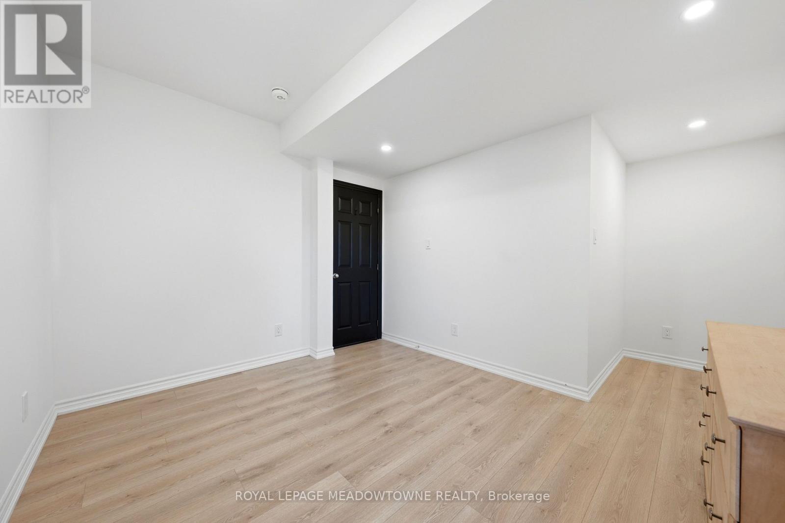 8 J B Robson Court, Halton Hills, Ontario  L7G 0P3 - Photo 40 - W13799708