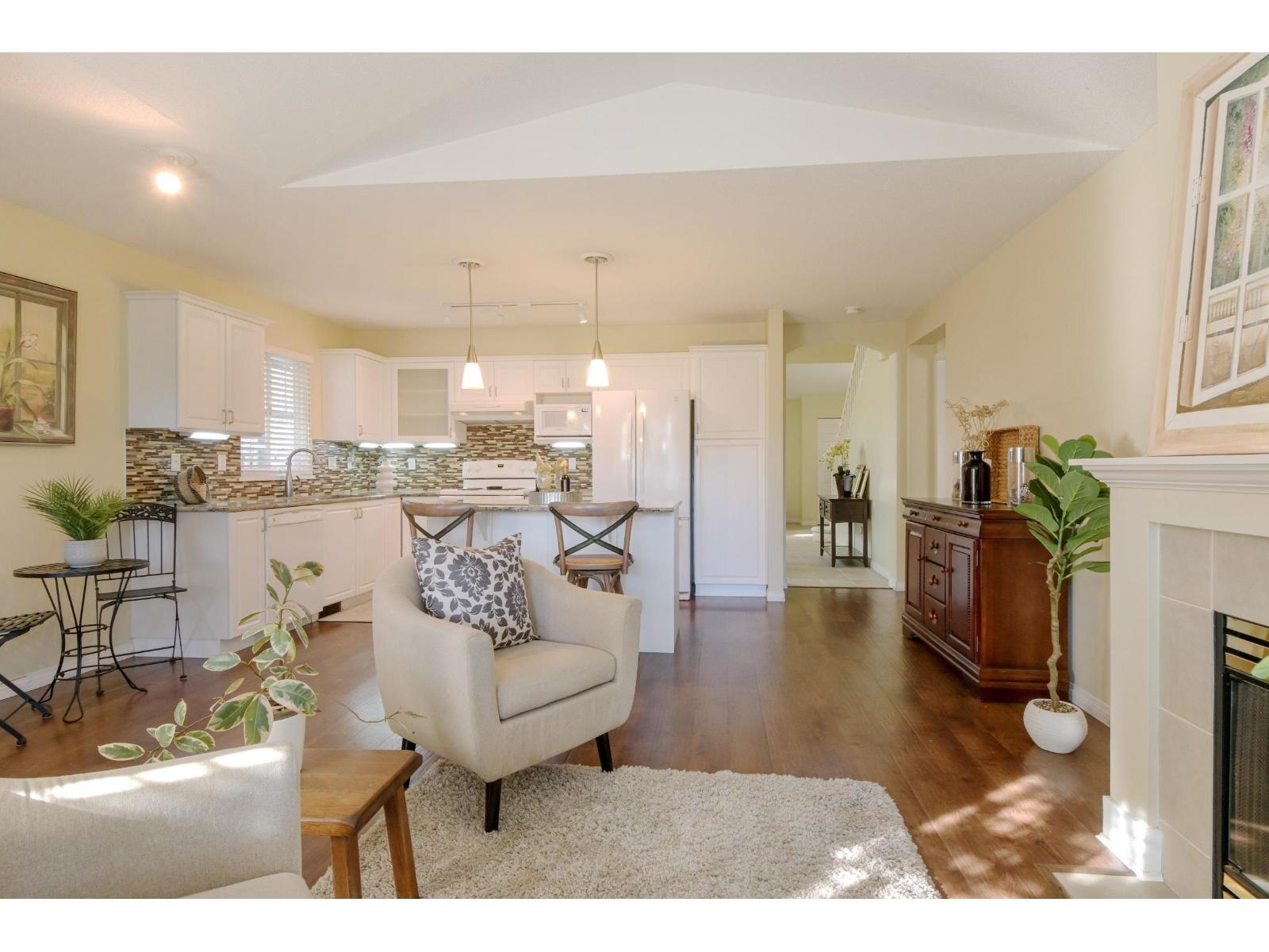 49 6488 168 STREET