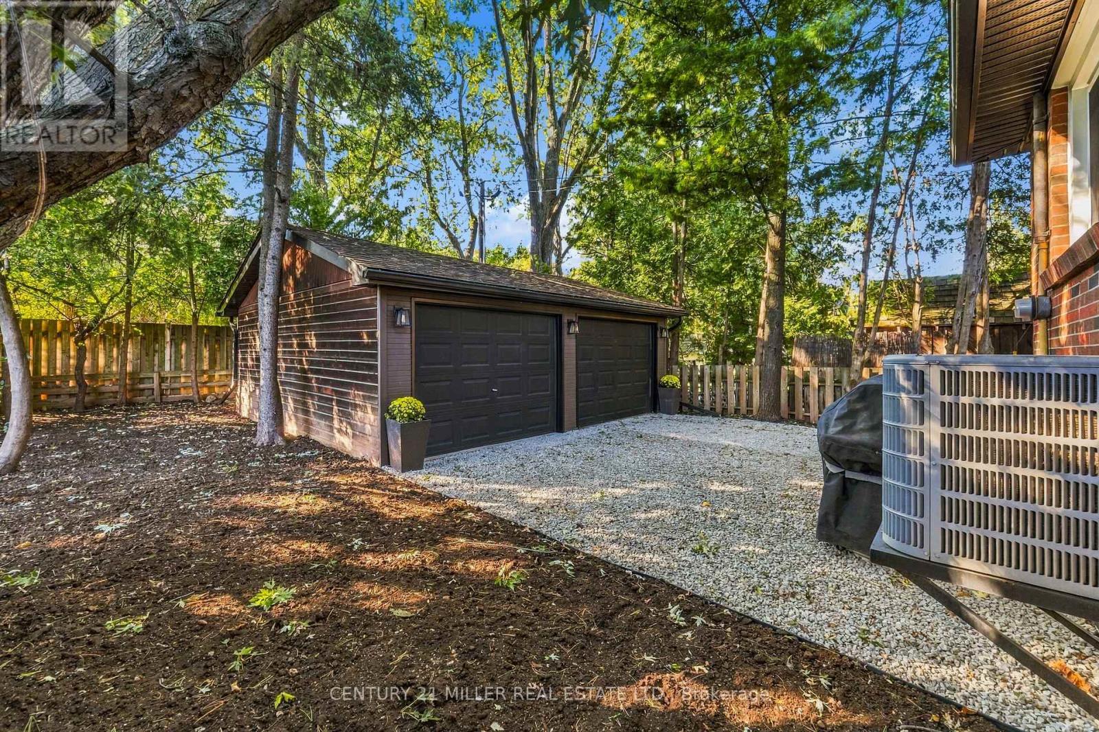 1200 Ingledene Drive, Oakville, Ontario  L6H 2H9 - Photo 37 - W13842240