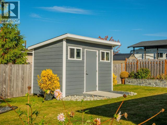 7452 GABRIOLA CRESCENT
