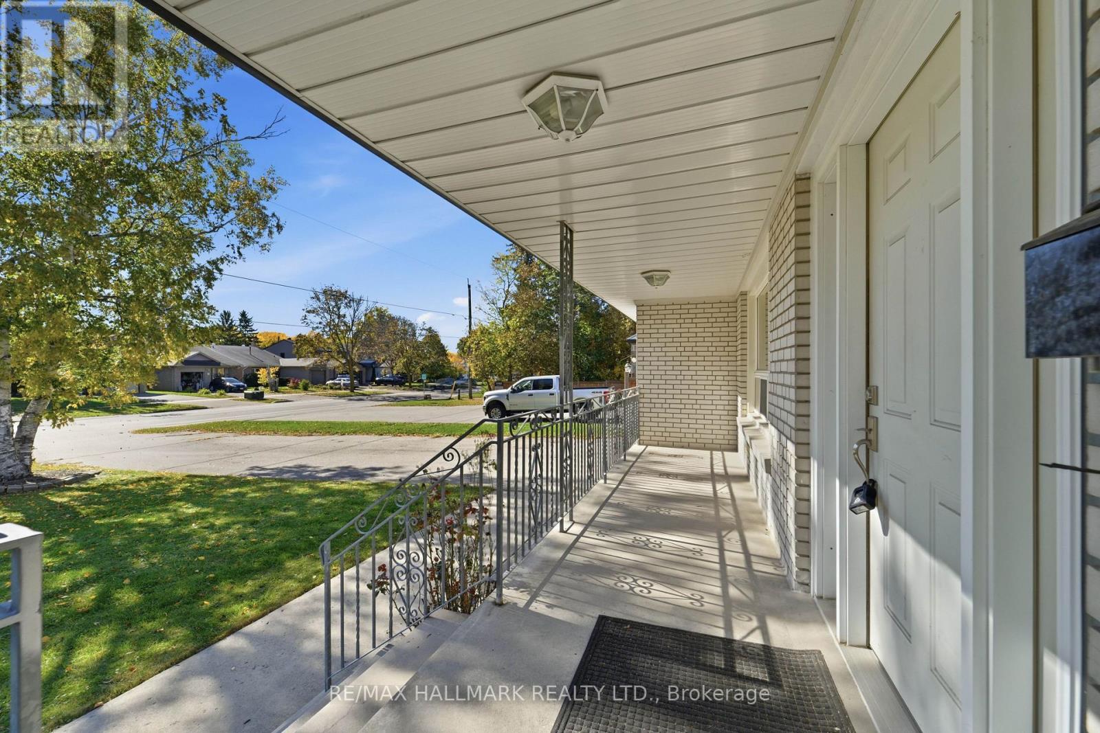 198 Weldrick Road W, Richmond Hill, Ontario  L4C 3V3 - Photo 5 - N14095862