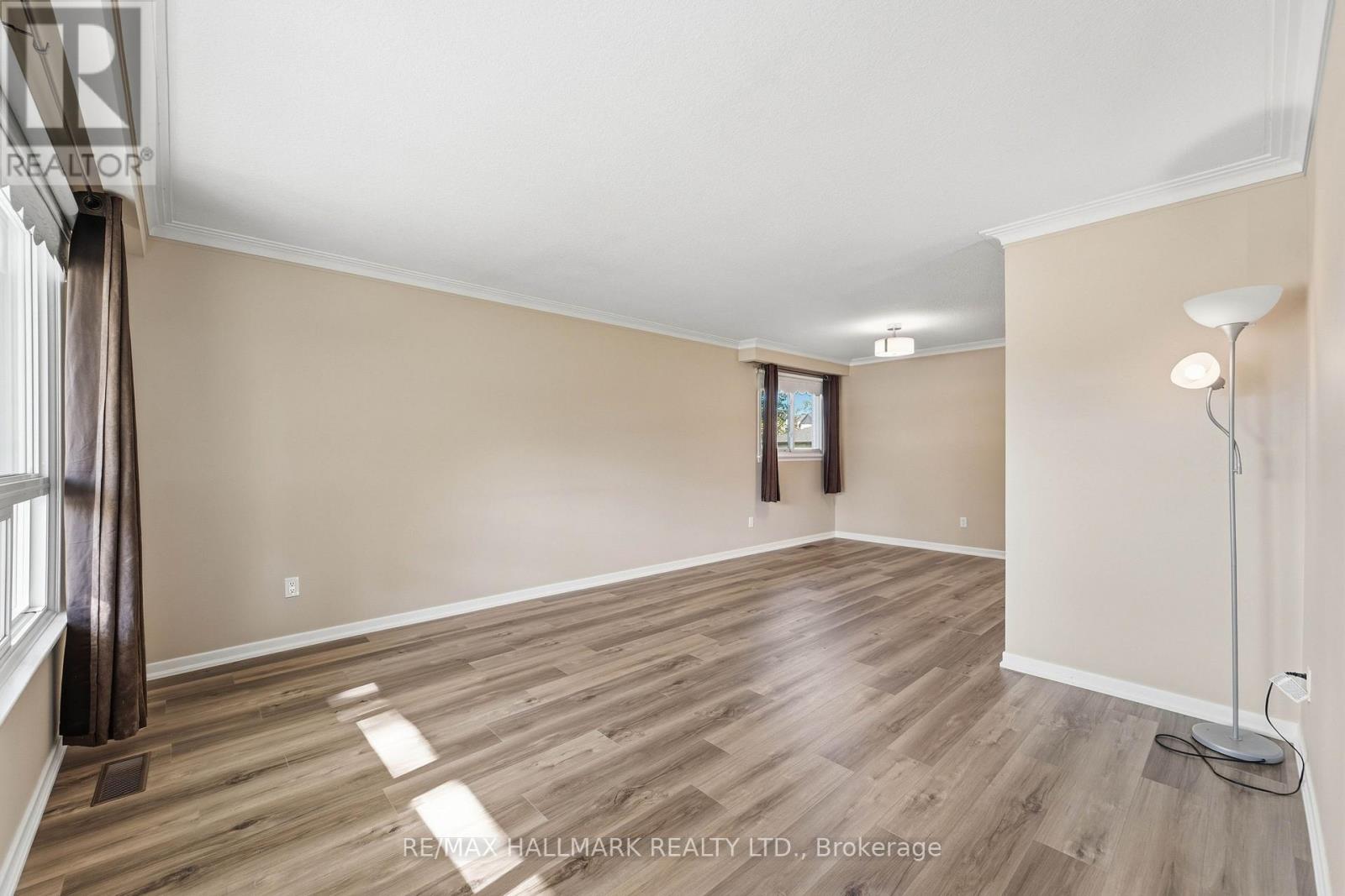 198 Weldrick Road W, Richmond Hill, Ontario  L4C 3V3 - Photo 8 - N14095862