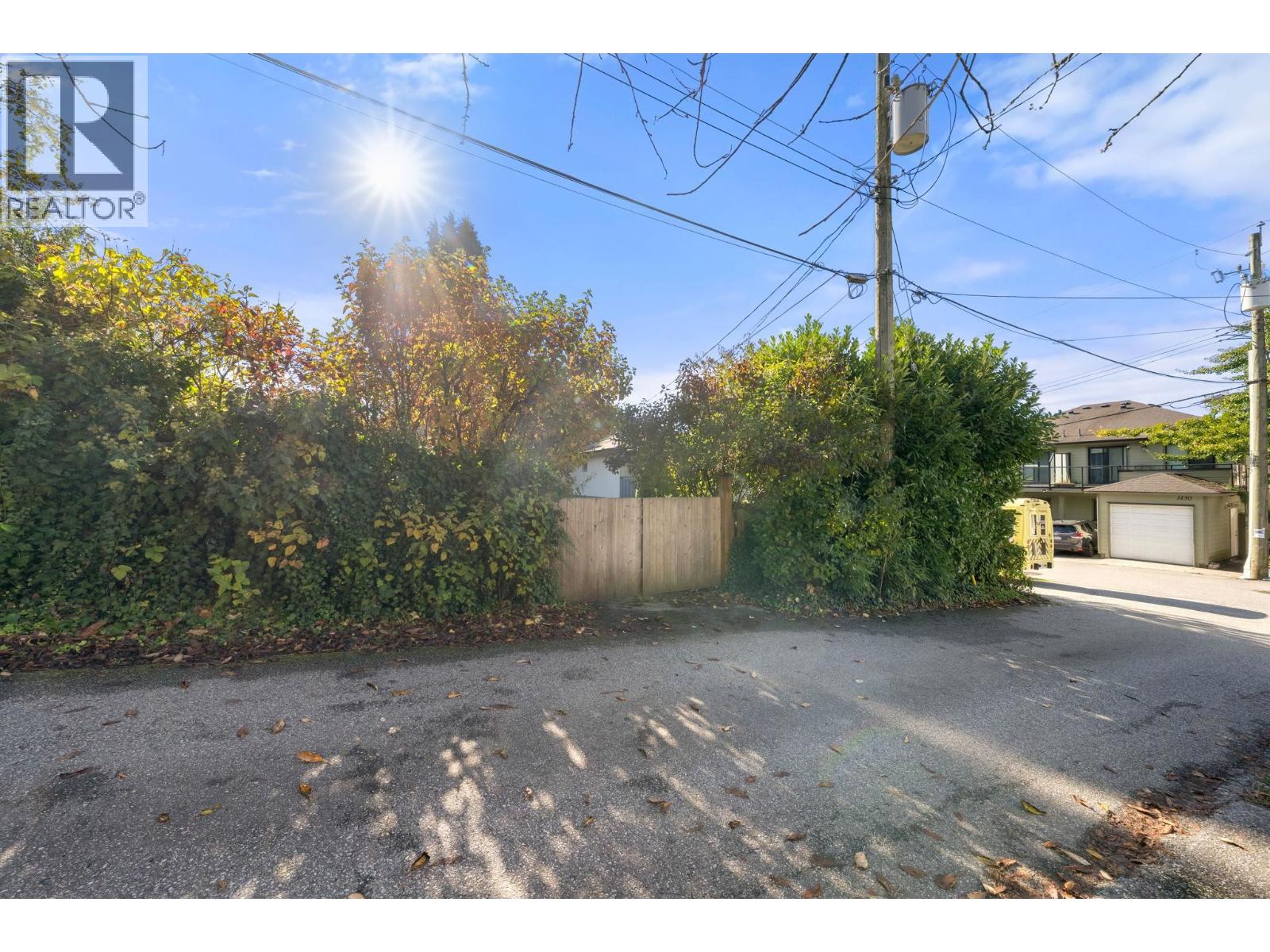 652 W 14th Street, North Vancouver, British Columbia  V7M 1R2 - Photo 25 - R3176692