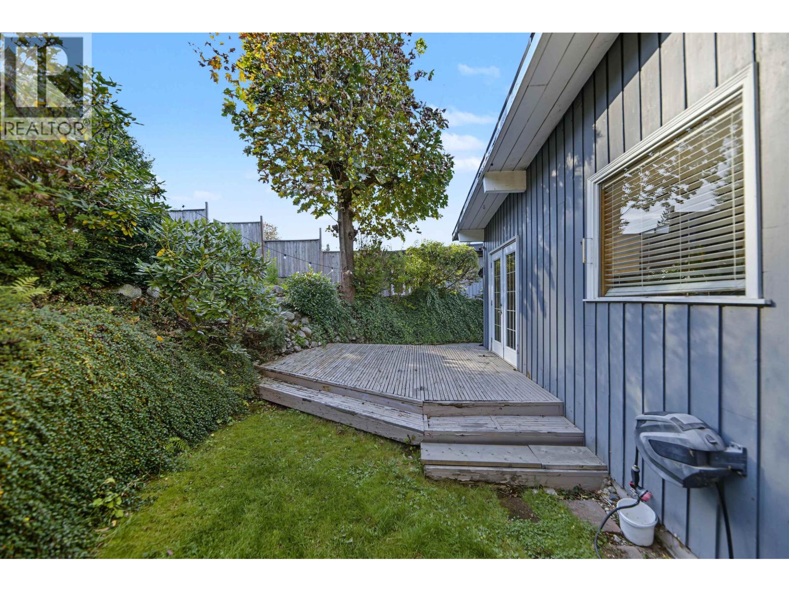 2206 Pinecrest Avenue, Coquitlam, British Columbia  V3J 6T6 - Photo 24 - R3176694