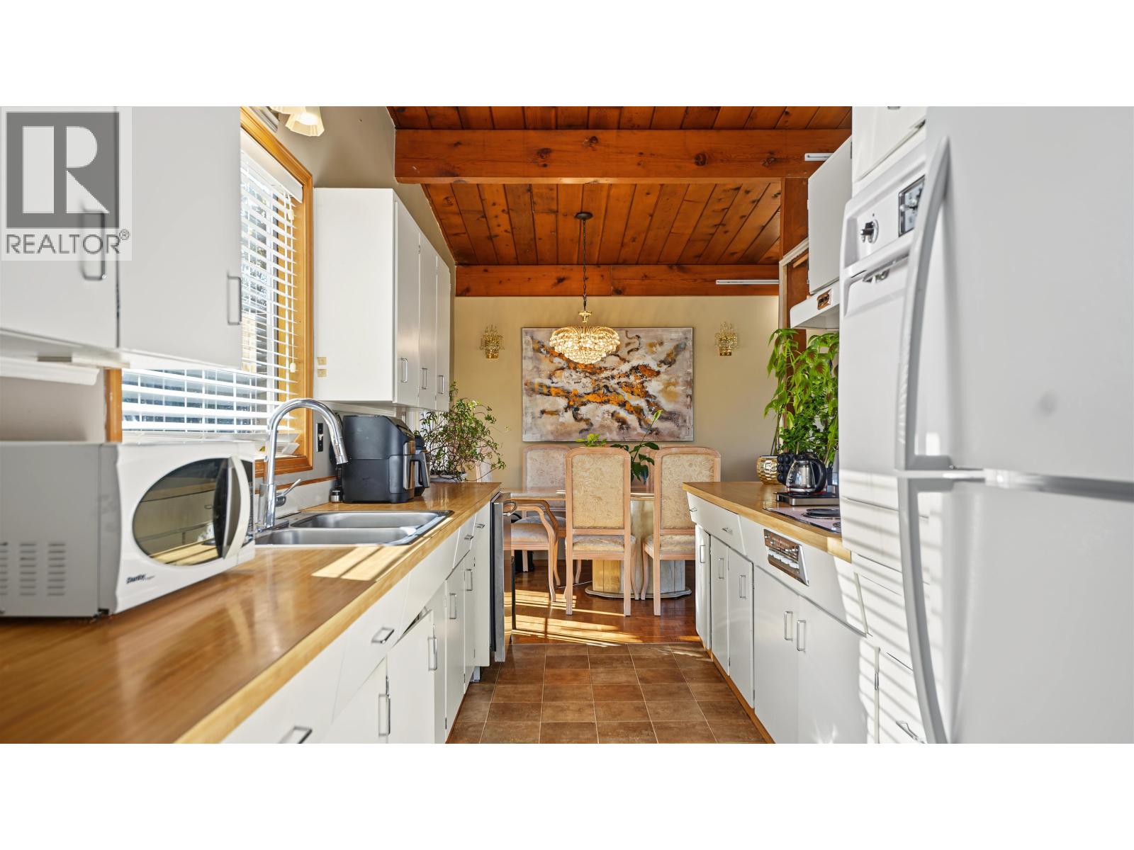 2206 Pinecrest Avenue, Coquitlam, British Columbia  V3J 6T6 - Photo 7 - R3176694