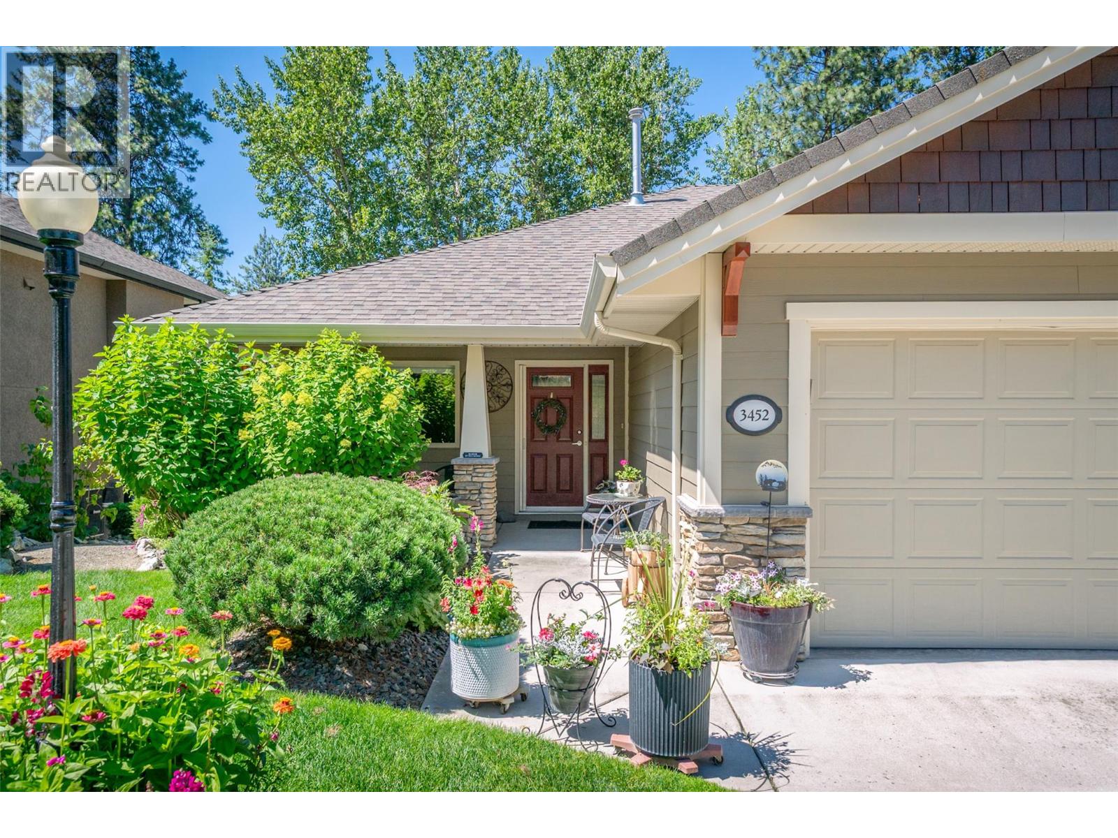 3452 Camelback Drive, Kelowna, British Columbia  V1X 8A8 - Photo 4 - 10403752