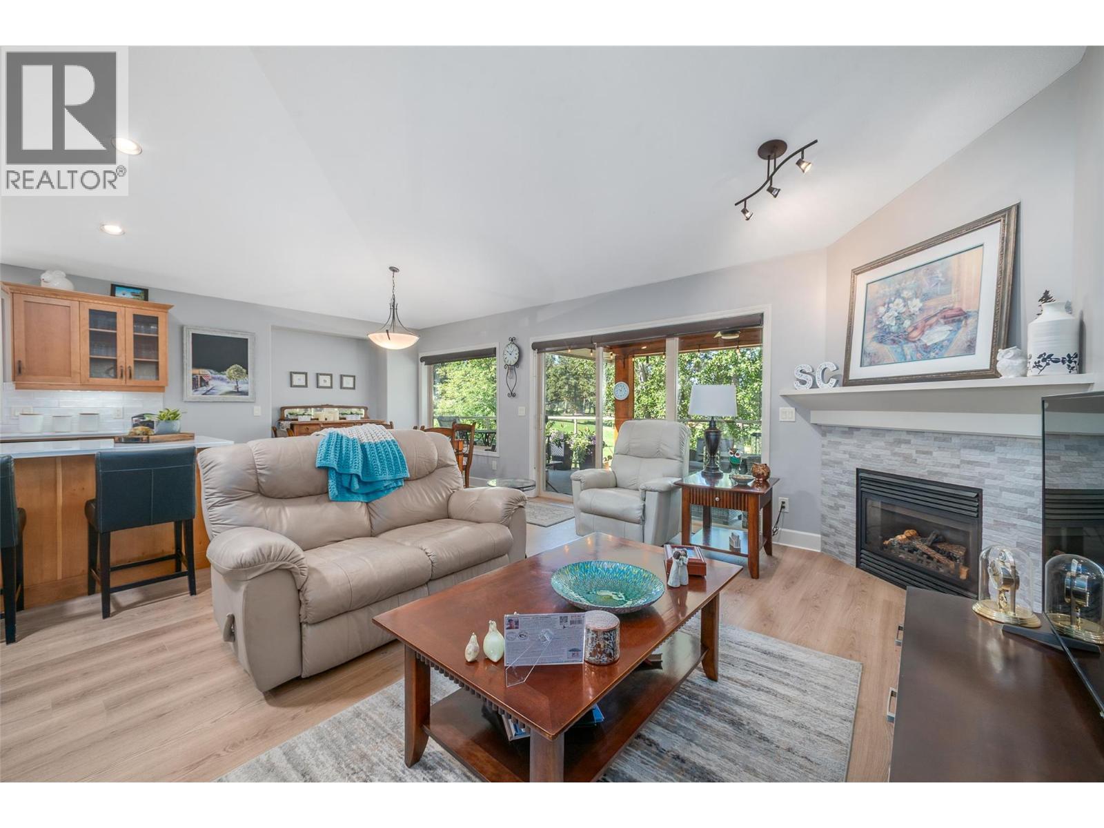 3452 Camelback Drive, Kelowna, British Columbia  V1X 8A8 - Photo 7 - 10403752